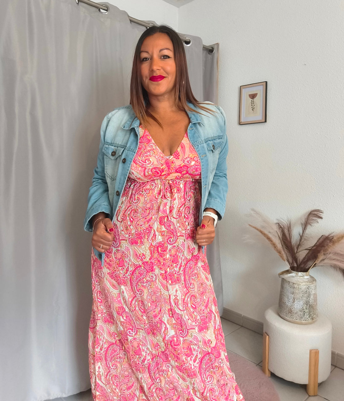 Robe longue aux pétales dorées