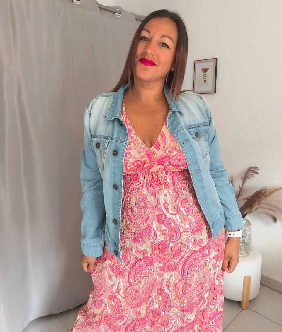Robe longue aux pétales dorées