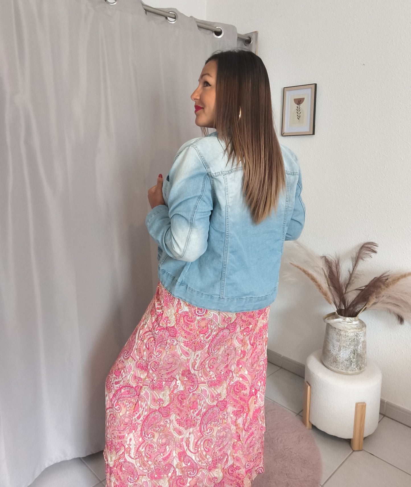 Robe longue aux pétales dorées
